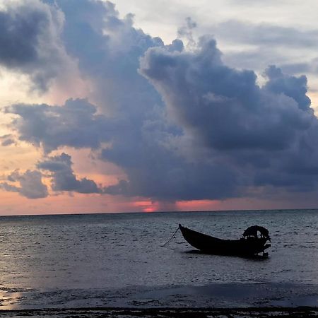 Honey Moon Beach Resort ANDAMAN AND NICOBAR ISLANDS Exterior photo